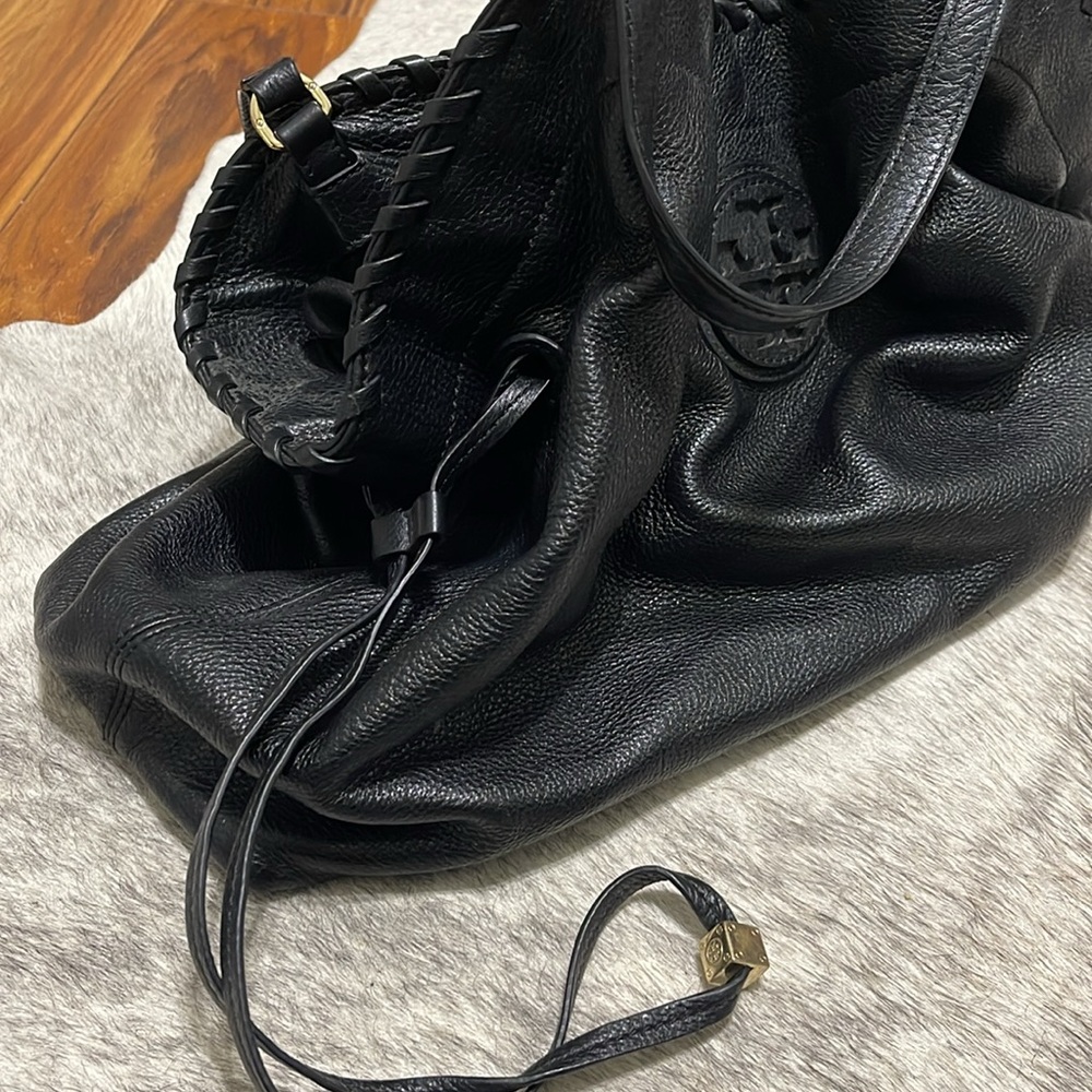Tory Birch Black Leather Tote Purse, Lightly Used, Leather Detail, - Picture 4 of 7